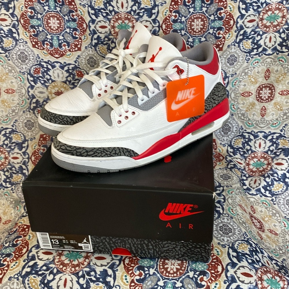 Air Jordan 3 retro “ fire red”